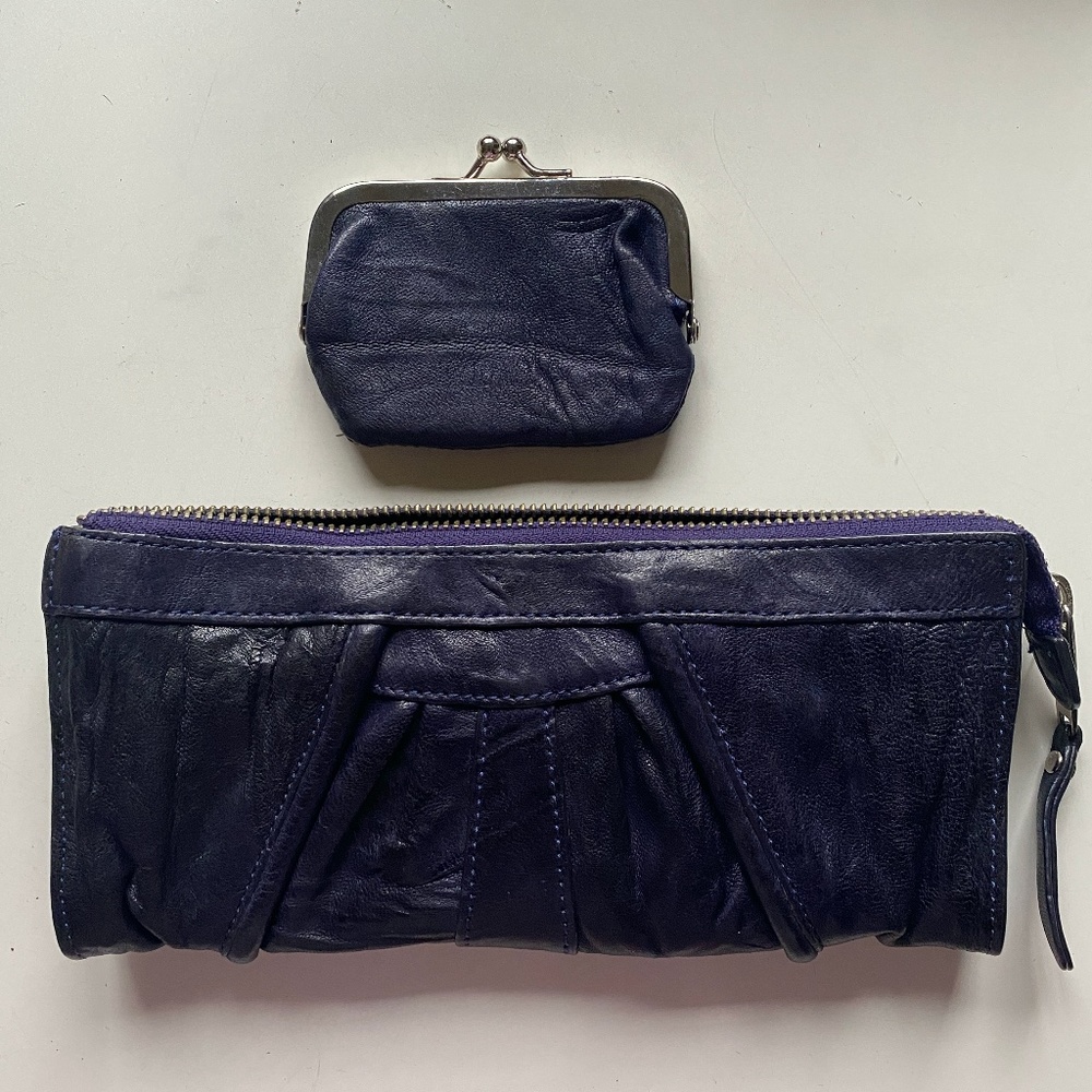 Junior Drake Distressed Blue Wallet with Removable Coin Purse